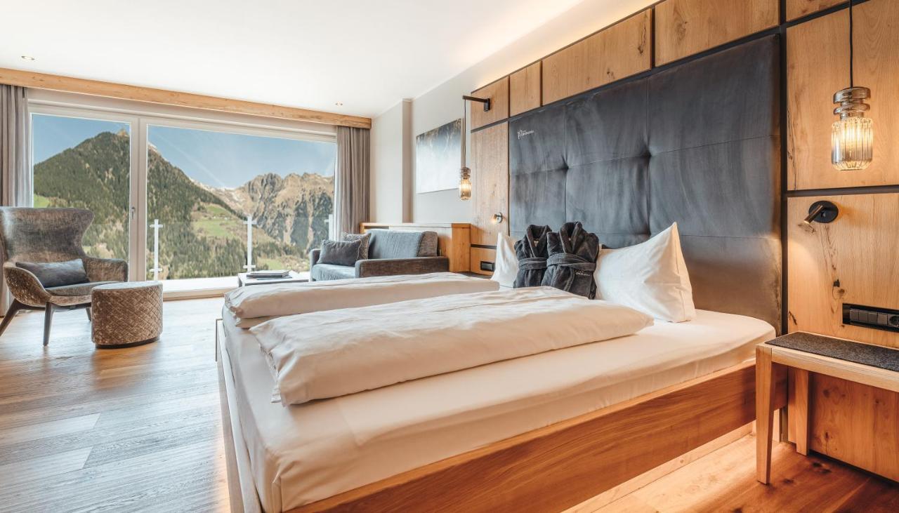 Hotel Panorama Schenna Exteriör bild