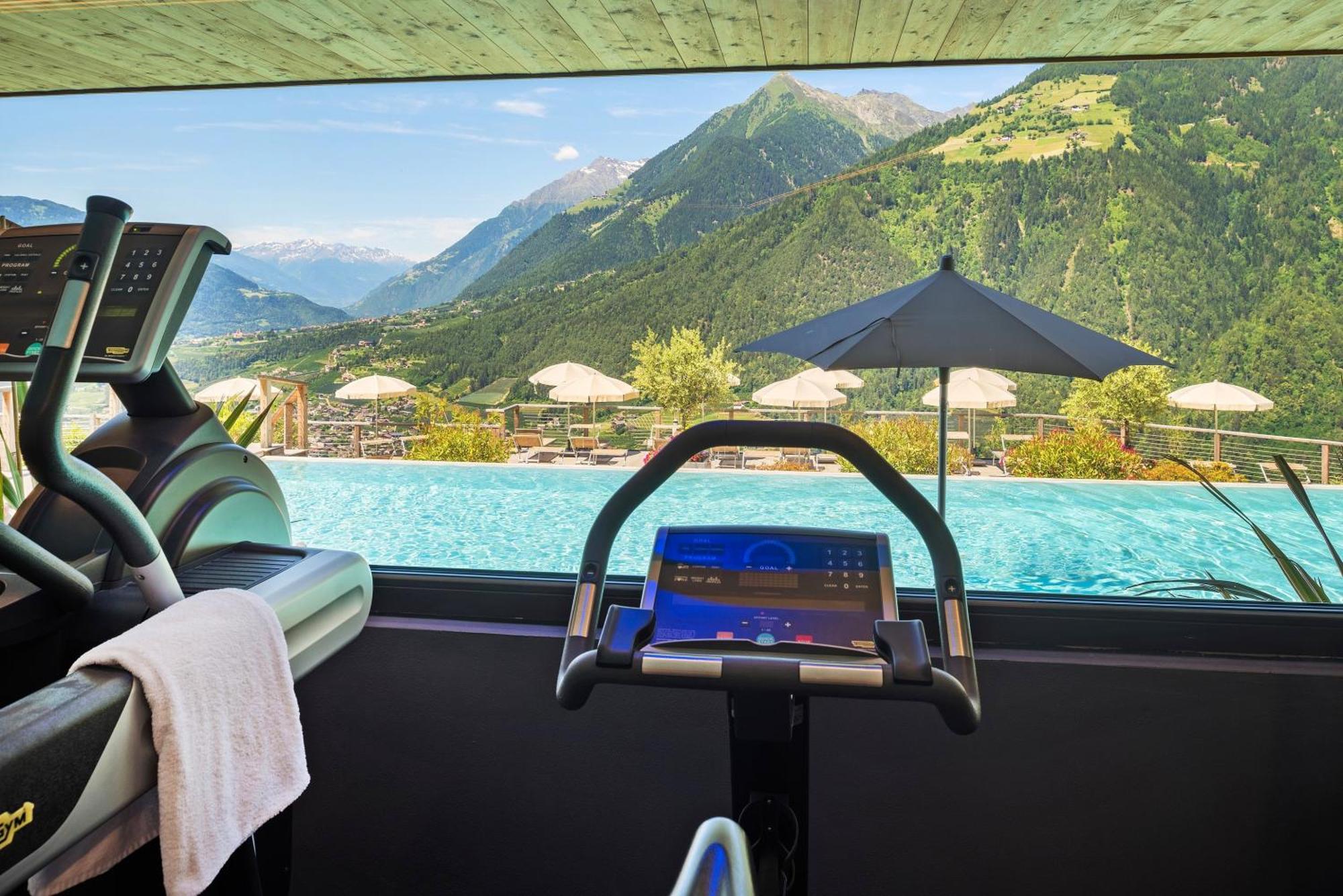 Hotel Panorama Schenna Exteriör bild